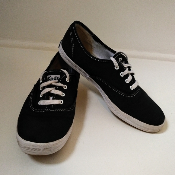 Black Keds - Picture 1 of 10